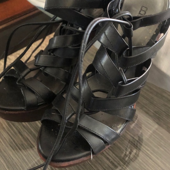 High Heels - Picture 2 of 2